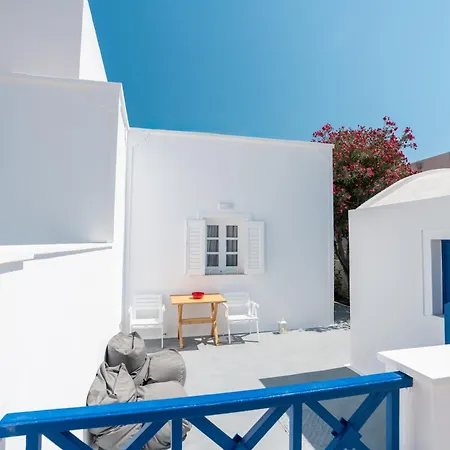 Coastal Escape Apartment Perissa (Santorini)