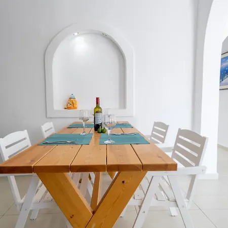 Apartman Coastal Escape - 2 Min From *